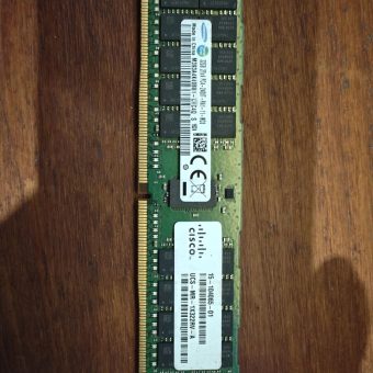 Samsung 32GB DDR4-2400 ECC Registered Server RAM PC4-2400T 2Rx4 RDIMM (M393A4K40BB1-CRC4Q / Cisco UCS-MR-1X322RV-A)